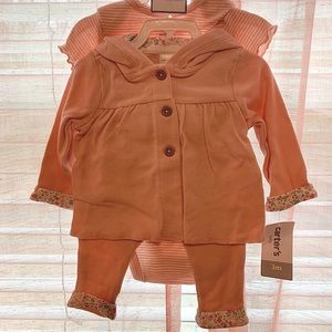 NWT Carter’s Baby Girl Set